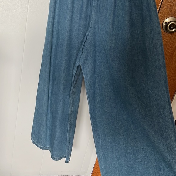 Forever 21 denim wide leg jumpsuit - Picture 4 of 4